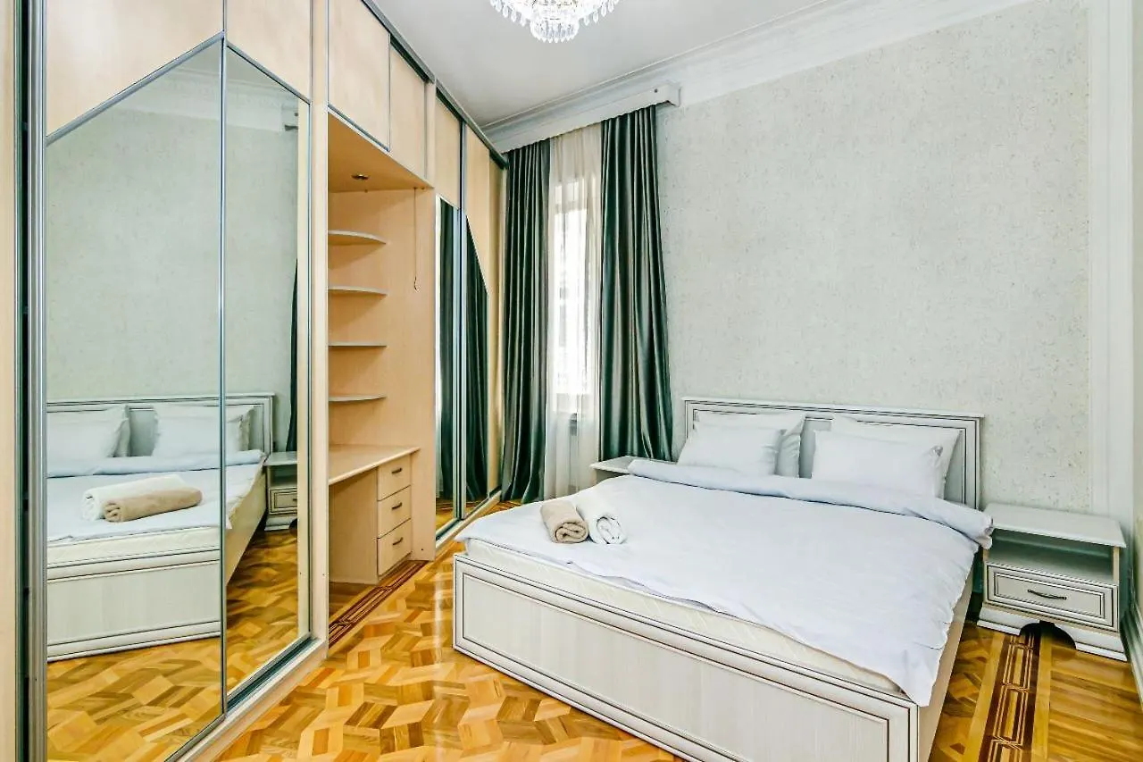 Apartment Azercell In The Fountain Baku