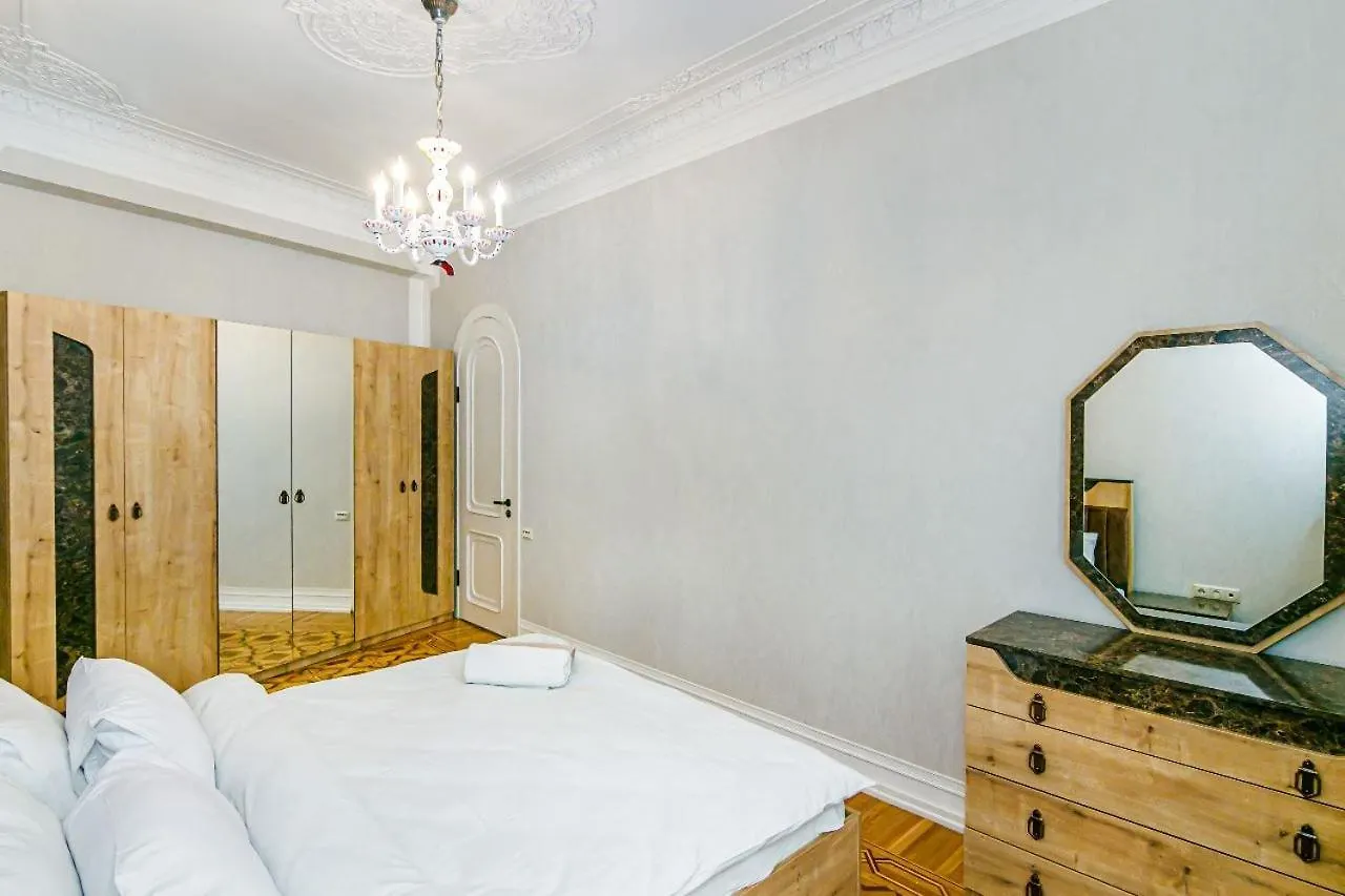 Apartment Azercell In The Fountain Baku